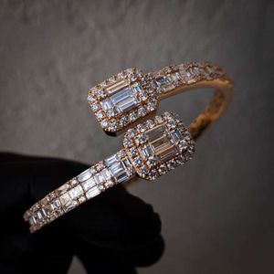 Luxury Hip Hop 925 argent sterling rose rose plaqué glacé Iced Split VVS Bracelet Bracelet Diamond Baguette Bangle
