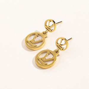 Orecchini a cerchio di lusso Orecchini di design Orecchini a forma di lettera di marca Orecchini a bottone placcati in oro Accessori per gioielli da donna geometrici 20 stile