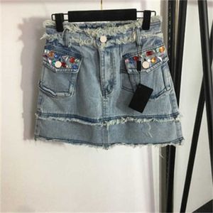 Luxe Hottie Rok Zomer Shorts Kleurrijke Diamant Zakken Modieus Bont Zoom Hoge Taille Denim Rok Maat S-XL Lichtblauw Designer Rokken Dameskleding