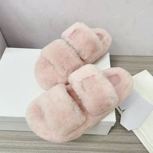 Luxe huis triomf wollen pantoffels veren dia's harige vacht platte sandalen heren ontwerper schoen sandaal mode vrouw slipper 8 celiny witte pluizige dia teddybeer