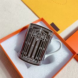 Tasses en céramique de ménage de luxe tasse en porcelaine d'os haut de gamme cuisine barre à manger tasses de créateur cadeau de noël d'anniversaire avec boîte d'origine