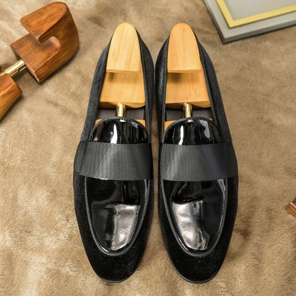 Mocassins masculinos de couro envernizado italiano de luxo preto 2023 outono novo designer couro genuíno masculino sapatos de negócios casuais