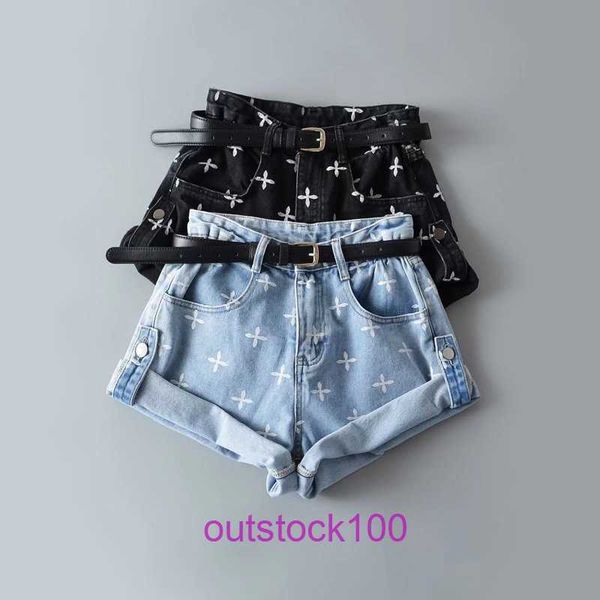 Luxury Jeans Shorts Diseñador Femenino Soft para la venta Producido y vendido pantalones cortos de mezclilla con impresión cruzada Fashion Fashion Loose Versátil tiene logotipo original