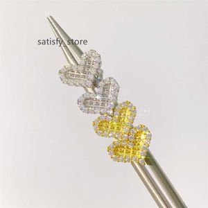 Luxe sieraden 925 Sterling Silver Vermeil Moissanite Earring Iced Out VVS Diamond Pave Heart Stud Oorringen Hip Hop Earring