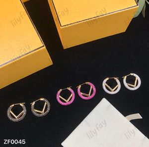 Luxe sieraden Black Diamond F Loop Love Earrings Designer Hoop Earrings Stud Oorbellen voor dames Roze studs Dames huwelijkscadeau 9251960149