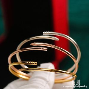 Bracelet de luxe bracelet bracelet créateur 18k bijoux en or bracelet en or pour femmes bracelets de pierre de pierre de pierre de pierre