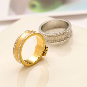 Luxury Jewelry Designer Rings Women Love Charms Wedding Supplies 18K Gold Plated Stainless Steel Ring Fine Finger Ring ZG1938