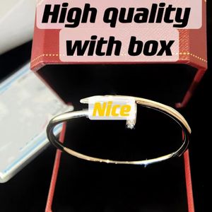 luxe Sieraden Vergulde diamanten armband Bangle Titanium Stalen Sieraden Dames Klassiek Voor meisjes mannen huwelijkscadeau Designer Armbanden liefde auto h margiela hoge kwaliteit