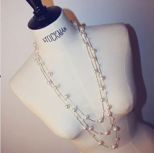 Bijoux de luxe femmes collier de créateur collier de perles complet avec des chaînes de pull double fleur colliers longs élégants pour cadeau fille cadeaux de Noël