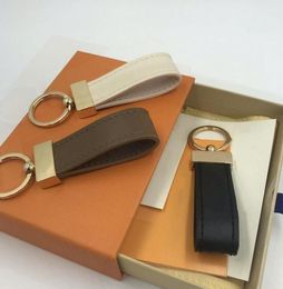 Clé de luxe boucle voiture porte-clés à la main couleur lettre en cuir porte-clés hommes femmes sac pendentif haute qualité porte-clés accessoires cadeau