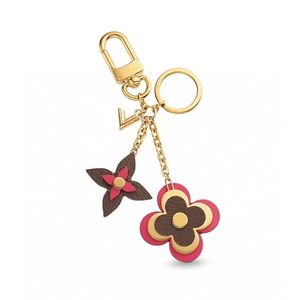 Porte-clés de luxe Fleurs en fleurs Porte-clés Designer Porte-clés Femme Classique 2 Styles Portachiavi avec lettre pendentif pétale de mode