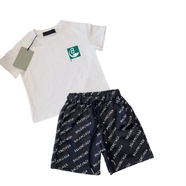 Conjuntos de ropa de lujo para niños, camiseta de manga corta con estampado de letras para niños y niñas de verano, ropa de marca de diseñador de dos piezas para niños, 100cm-150cm Q02