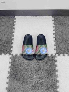 Luxury Kids Slippers Colorful Floral Print Baby Shoes Tailles 26-35, y compris Boîte de chaussures Designer Summer Boys Girls Sandales Jan 20 janvier