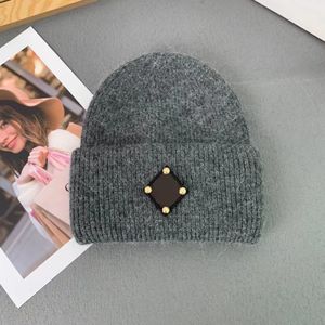 Luxe gebreide hoed merkontwerper Beanie Cap heren en dames fit unisex cashmere konijn haar vrije tijd schedel buiten