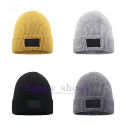 Luxe gebreide hoed ontwerper Beanie Cap Heren gemonteerde hoeden unisex kasjmier letters casual schedel petten buiten mode 15 kleuren h1