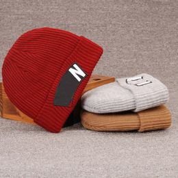 Bonnet tricoté de luxe pour femmes, casquette populaire, chaud, coupe-vent, élastique, haut d'hiver, qualité hiver unisexe, coupe-vent élastique woman beret hat bonnet