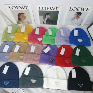 Chapeaux d'hiver tricotés de luxe marque designer Beanie Cap hommes et femmes coupe chapeau unisexe cachemire lettre loisirs Skull Hat mode extérieure 18 couleurs