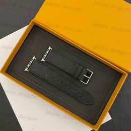 Luxury L Stors de bande de créateurs compatibles pour Apple Watch Band 44mm 45 mm 42 mm 41 mm 40mm 38 mm 49 mm Fashion Pu Leather Sliconie série Iwatch 8 7 SE 6 5 4 3 2 1 WatchBandband