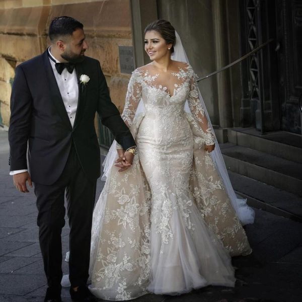 Luxury Lace Sirène Roches de mariée avec train détachable Manches longues arabe vintage Royal Bridal Robes Sheer Jewel Necy Beige Vestido de Novia