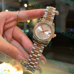 Montre de luxe pour femme nouvelle série haut de gamme décontracté en acier inoxydable mouvement à quartz verre saphir Tempérament féminin, profondément enraciné dans le cœur des gens Designer