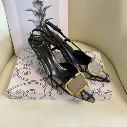 Zapatos de vestir de regalo de dama de lujo VLogo Signature Diseñador de tacón alto Zapato para mujer para hombre Sandalia de alta calidad Zapatos de bomba zapatilla plana Moda de malla Tacón plano Sandalia al aire libre