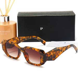 Luxury Lady Lunettes de soleil pour femme Rectangle Rectangle Leopard Triangle Symbole Sun Gerres Fashion Designer Homme Lunettes de soleil Cater