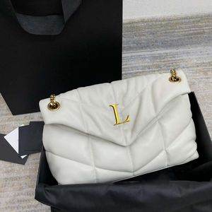 luxe schoudertas van lamsleer Designertas Kleine puffer van gewatteerd leer met klep en handtas Stijlvolle, veelzijdige crossbodytas met ketting