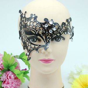 Máscara de media cara de metal cortada con láser de lujo con diamantes de imitación Bonita mascarada veneciana Máscara de fiesta de disfraces de Mardi Gras de Halloween