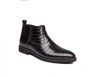 Luxe lederen rode laarzen man Bright Crocodile Chelsea Boots Men Pointed Zipper Men's enkelschoenen Big Size 46 Mens schoenen voor jongens feestjes schoenen