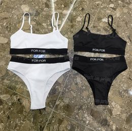 Lettres Broidered Bikinis Femmes Bref de soutien-gorge de plage Ensemble de sous-vêtements sportives à push push up