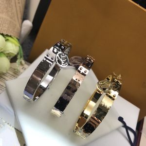 Luxe Letter BLOEM Armband 18 K v FAMILY Unisex Fashion Armband Dikke Armband