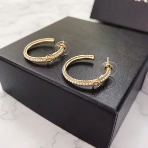 Letras de lujo Diseñador de pendientes de marca de marca 18k Gold Círculo Elegante Pearl Charl Earings Parring Anillos de orejas Regalo de joyería