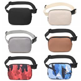 Luxury Lfanny Pack partout des sacs de sport de ceinture sacs de créateurs poitrine sac de yoga bum sac en nylon pour hommes en nylon