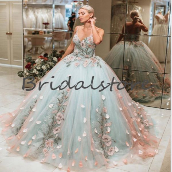 Luxe vert clair Quinceanera robes sexy mascarade fête robe de bal bretelles spaghetti robe de bal 3D broderie florale robes de soirée 2021