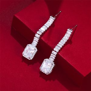 Boucle d'oreille de créateur de charme long de luxe pour femme de mariage carré diamant amour boucles d'oreilles en argent blanc AAA zircon cubique cuivres femmes mariée bijoux de fiançailles cadeau 4.5 cm