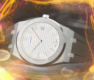 Amateurs de luxe Big Quartz Battery Core Watches Men Hommes en cuir en acier inoxydable CEULLE PRÉSILIT