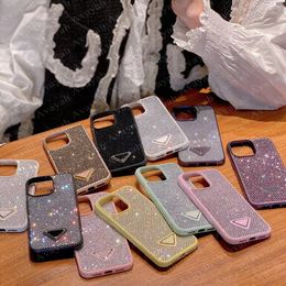 Luxe Macaron Triangle P Designer Telefoonhoesjes voor iPhone 15 14 14pro 14plus 13 13pro 12 Pro Max 12pro Bling Glitter Strass Plastic Diamond Case Cover iPhone14