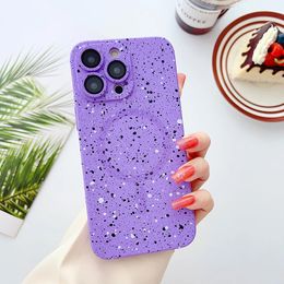 Funda magnética de lujo para iPhone 14, 13, 12, 11 Pro Max, XS, XR, 7, 8 Plus, funda protectora de lente suave mate con carga inalámbrica