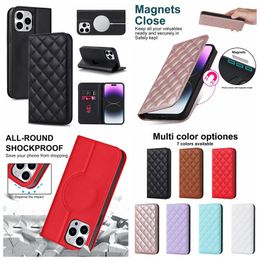 Estuches de billetera de cuero con imán de lujo para Iphone 14 Pro Max Plus 13 12 Cierre de succión Ranura para tarjeta de crédito Soporte de bolsillo Soporte a cuadros Grano de diamante Funda con tapa Monedero