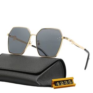 luxe herenzonnebril Triomfboog Rechthoekige Designer Zonnebril 943 Legering Been Groene Lens Onregelmatige Dames High-end Sexy Cat Eye Zonnebril 4235 met Geschenkdoos