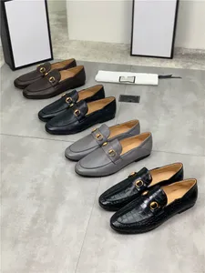 Hommes de luxe chaussures habillées messieurs style britannique Paty chaussures de mariage en cuir chaussures plates pour homme en cuir Oxfords chaussures formelles mocassins de créateur Zapatos Hombre