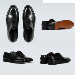 Luxe heren formele schoenen, kalfsleer veter rechte teen pet, succesvolle herenbedrijf zwarte platte lederen schoenen, met persoonlijkheid EU40-46
