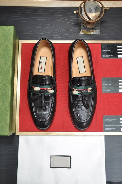 Chaussures de luxe en cuir haut de gamme pour hommes. Chaussures pour hommes de grande taille, en cuir de vachette perlé à bords ouverts importé, chaussures habillées pour hommes, chaussures en cuir décontractées à la mode pour hommes