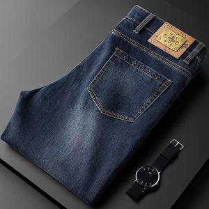 Luxe herenjeans designer jeans Herfst en winter Kwaliteit Europese zachte twill onderkant Blauwe jeans Heren Slim Fit Kleine rechte pijpen Casual lange broek voor heren