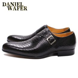 Mocassins masculinos luxuosos de couro genuíno com estampa de pele de cobra Monk Strap Slip on confortável Casual Vestido formal Sapatos de escritório para homens