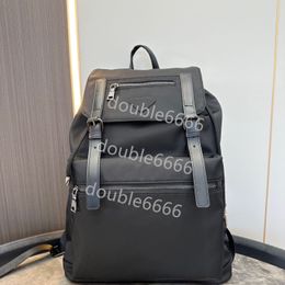 Luxe nylon herenrugzak Eenvoudige en modieuze schoudertas Waterdichte en slijtvaste crossbodytas Werktas Reistas Klassieke messenger bag Rugzak