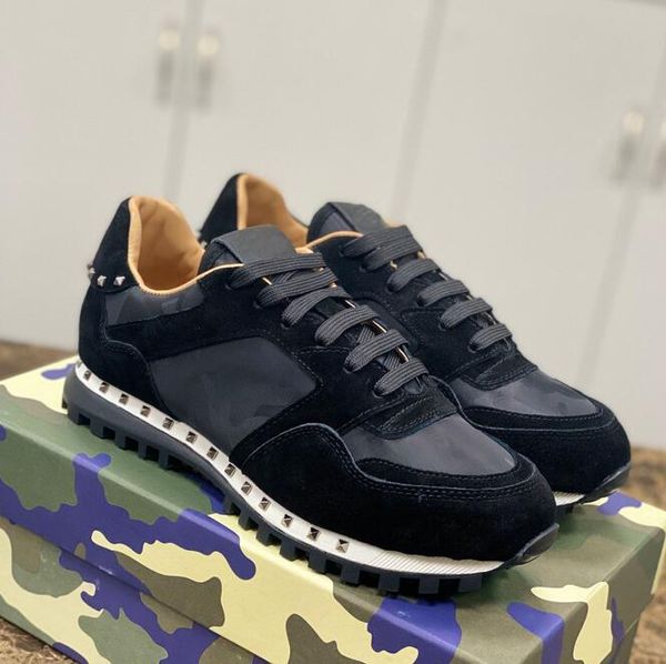 Chaussures de luxe pour hommes chaussures décontractées mosaïque camouflage motif étoile en cuir talon épais maille chaussures plates chaussures de tennis de piste de sport de loisirs pour hommes chaussures de voyage à semelles épaisses.