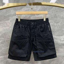 Luxury Men Shorts Diseñador Nuevo para hombre Summer Y2K Streetwear Corean Cargo Black Cargo Marca de moda versátil Versátil Holiday Man