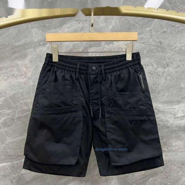 Luxury Men Shorts Designer New Mens Summer Y2K Streetwear Style Corée Cargo Brestable Fashion Brand de mode Polvyle Beach Holiday Man