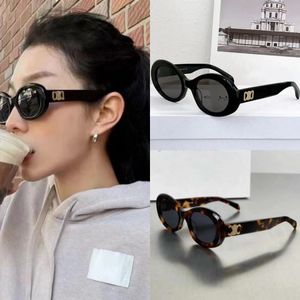 Luxe heren designer Goggle zonnebril voor dames bril dezelfde zonnebril als Lisa Triomphe strand straat foto kleine Vintage ronde zonnebrillen metalen volledig frame met doos